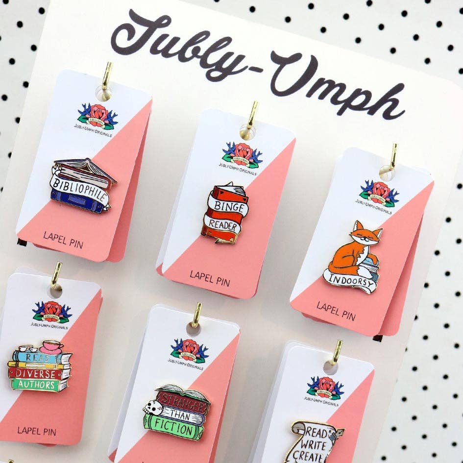 Wooden Lapel Pin Counter Stand